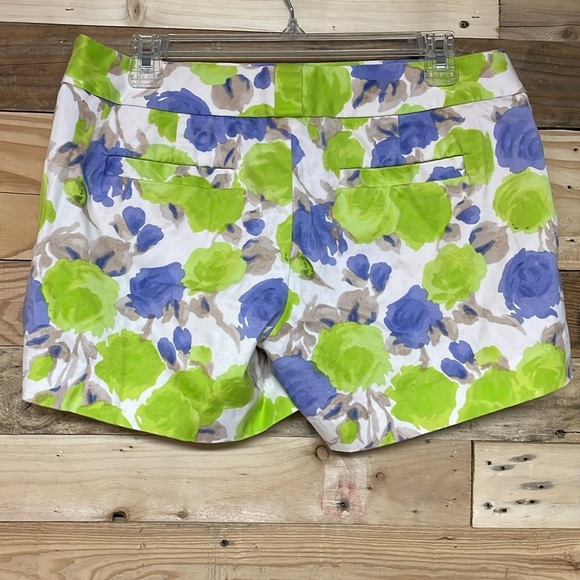 J. Crew Stretch size 6 Blue and Green Floral Mid-rise 3.5” Shorts with Pockets - Picture 7 of 8